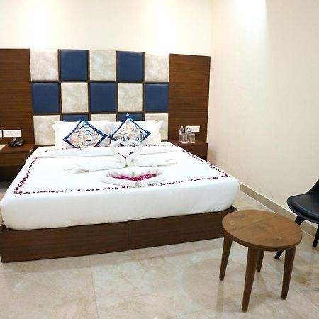 Hotel Vihaan Residency Zirakpur Zewnętrze zdjęcie